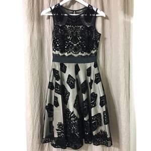 ✨Gabby Skye✨ Black and Tan lace dress size 0